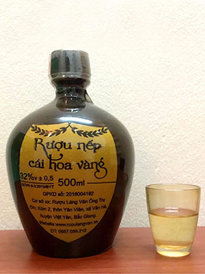 Rượu Nếp Cái Hoa Vàng Làng Vân 