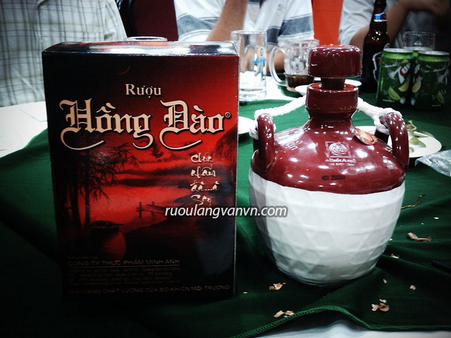 Rượu hồng đào Quảng Nam